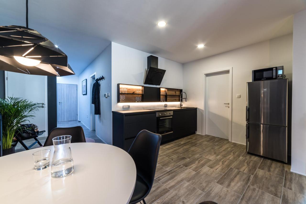 Flex Apartments Tour As 卢布尔雅那 外观 照片